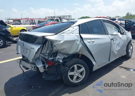 2016 Toyota Prius Two z USA, uszkodzony, nr VIN JTDKBRFU5G3510452